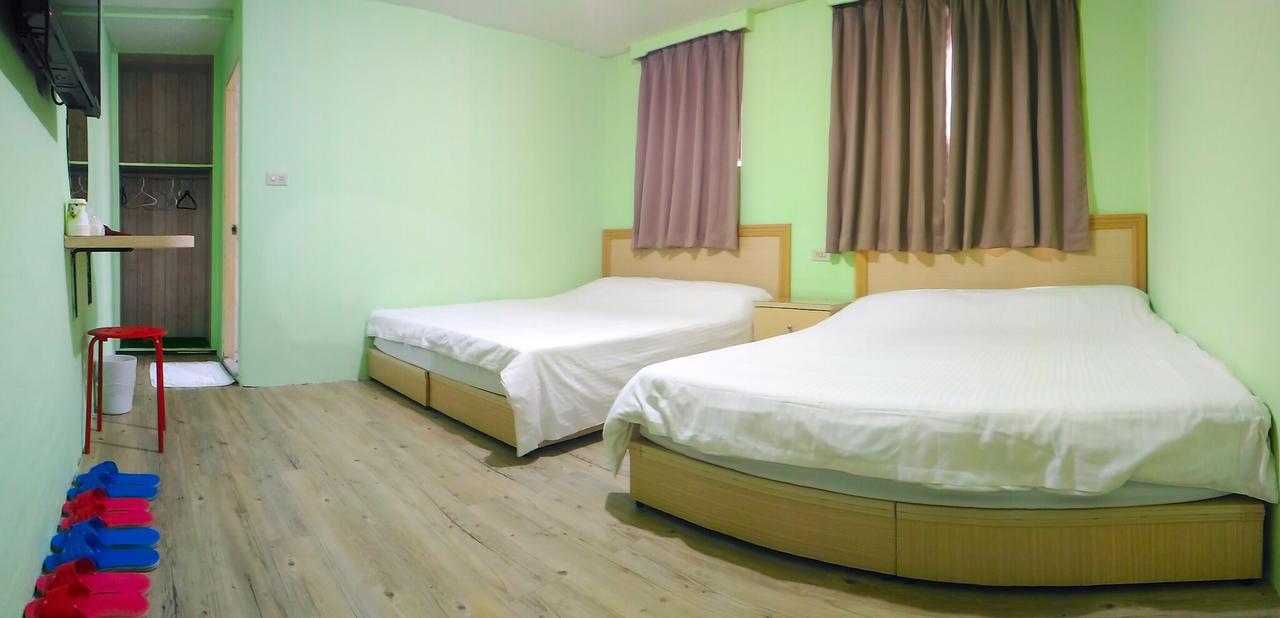 Chia Rong Hostel Tajpej Zewnętrze zdjęcie